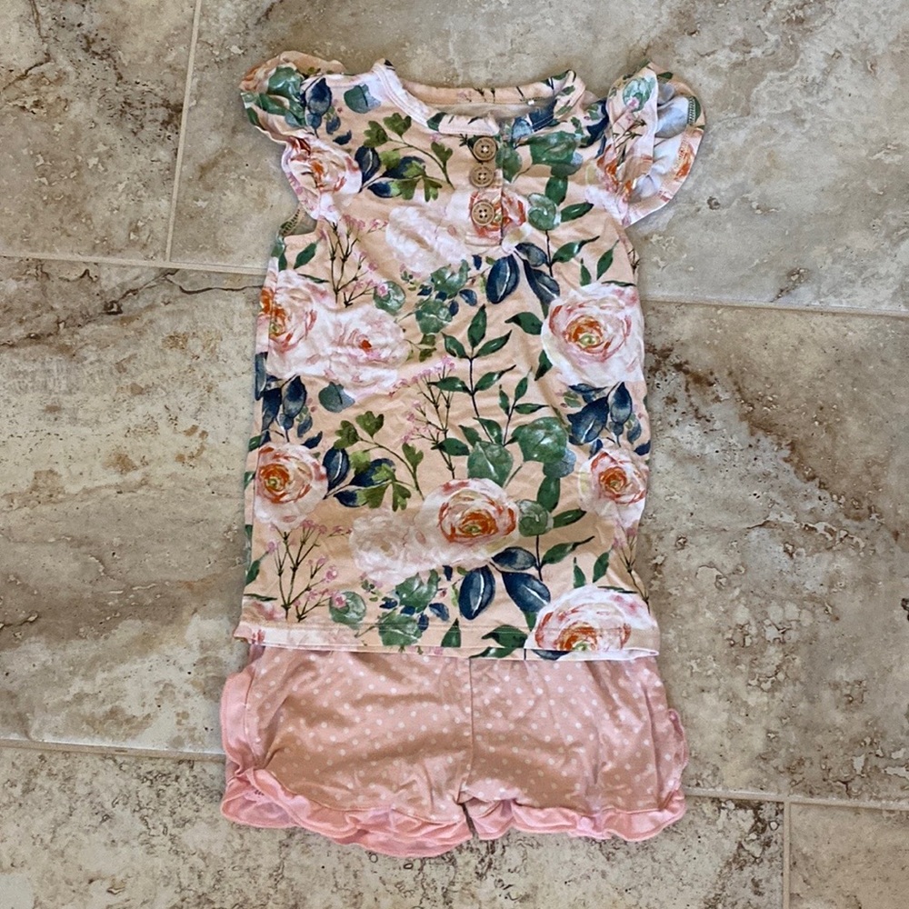 Posh peanut short set